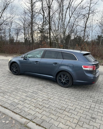 Toyota Avensis cena 32500 przebieg: 170000, rok produkcji 2009 z Radzymin małe 46